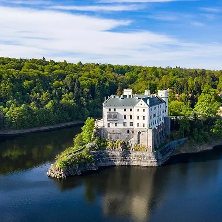 Panorama Orlik Pensión Klucenice
