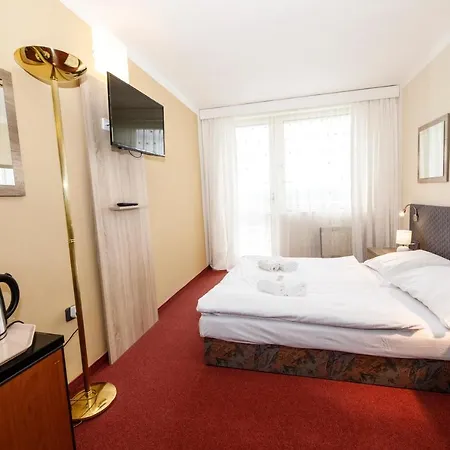 Panorama Orlik Pensión Klucenice