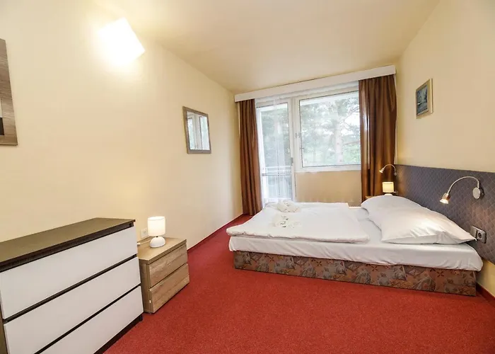 Panorama Orlik Pensión Klucenice